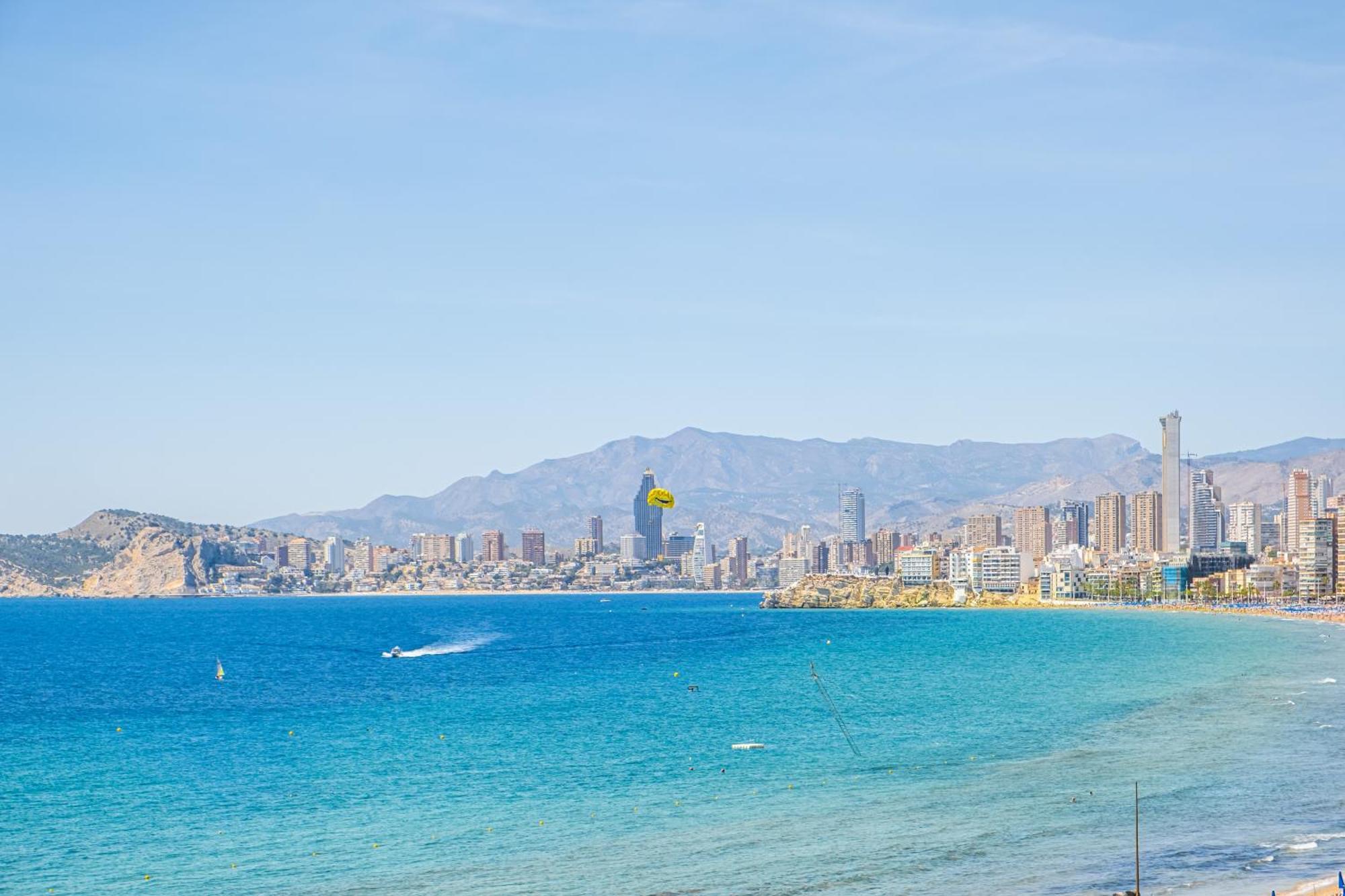 Gemelos 22-3-18B Benidorm Exterior foto