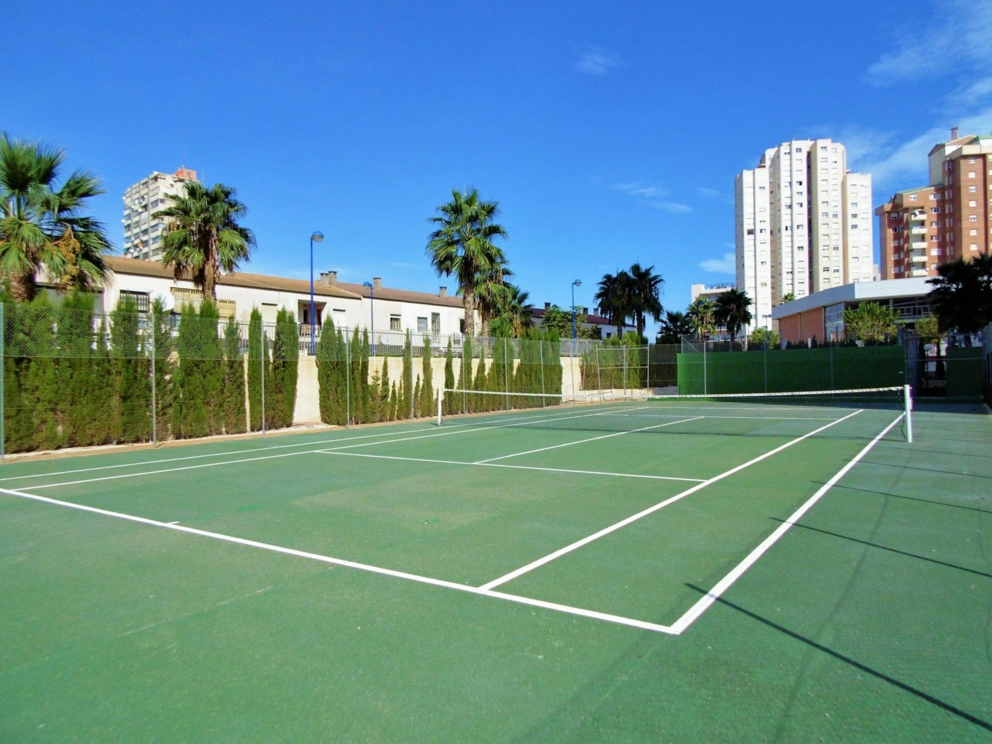 Gemelos 22-3-18B Benidorm Exterior foto